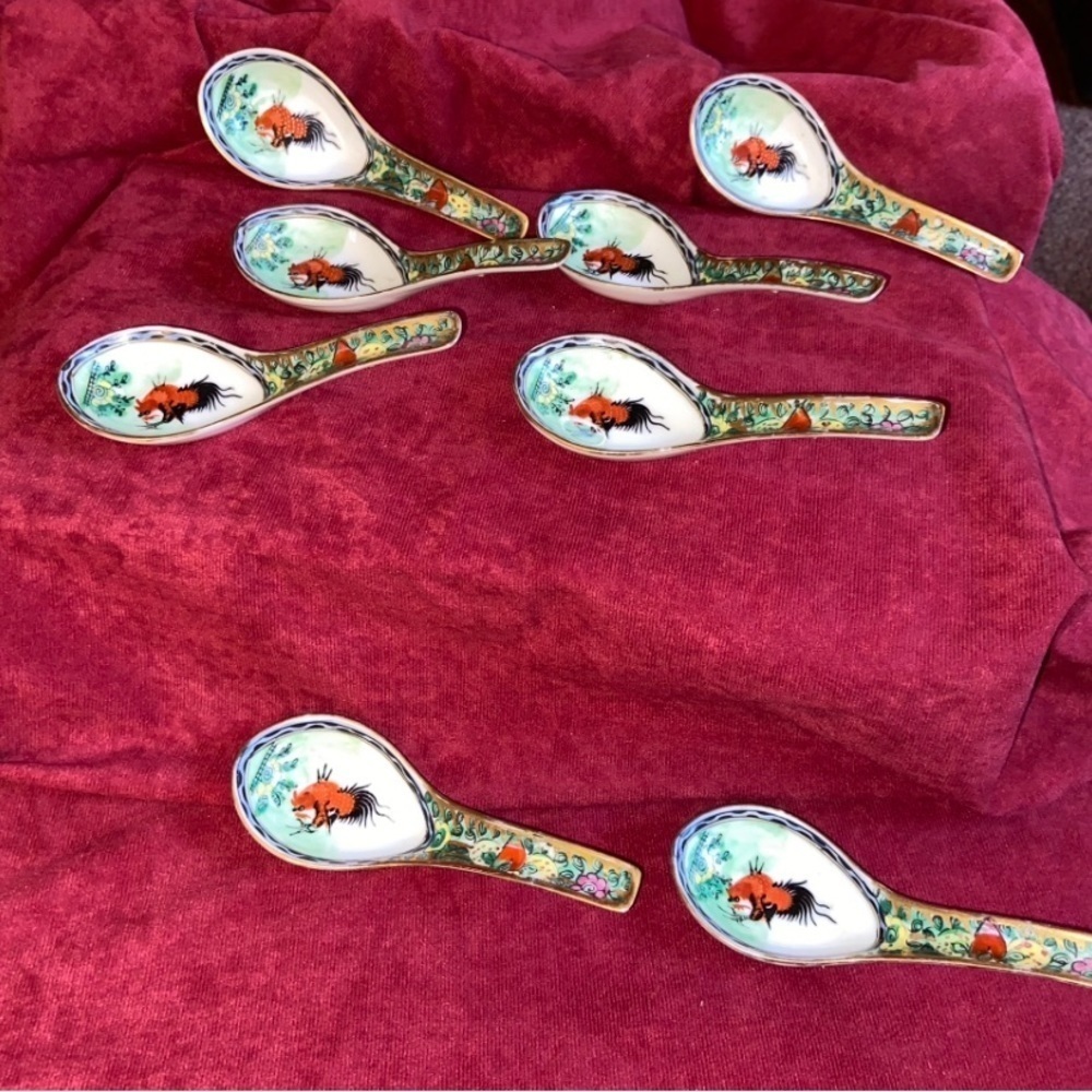 6 Asian soup spoons beautifully painted in Hong Kong depict a rooster & flowers.